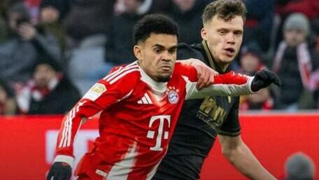 أوجسبورج يقلب الطاولة على بايرن ميونخ في عقر داره