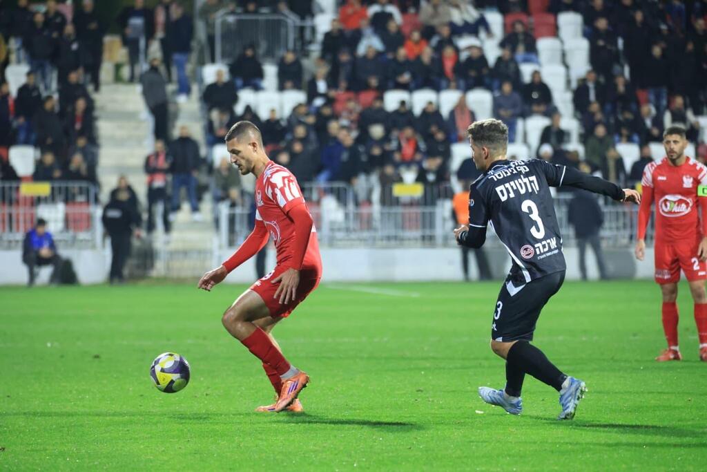 هدف في الوقت القاتل يُسقِط أبناء سخنين: عيروني طبريا يخطف التعادل في الدقيقة 92 ضمن منافسات العليا