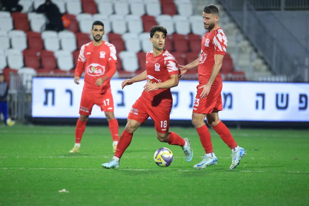 هدف في الوقت القاتل يُسقِط أبناء سخنين: عيروني طبريا يخطف التعادل في الدقيقة 92 ضمن منافسات العليا