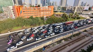 اغلاق شارع ايالون احتجاجًا على الجريمة