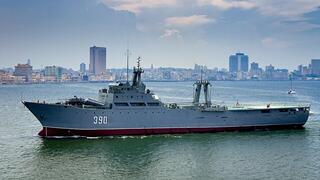 كوبا تجري مناورات عسكرية وتحذر من "عدوان" أمريكي محتمل