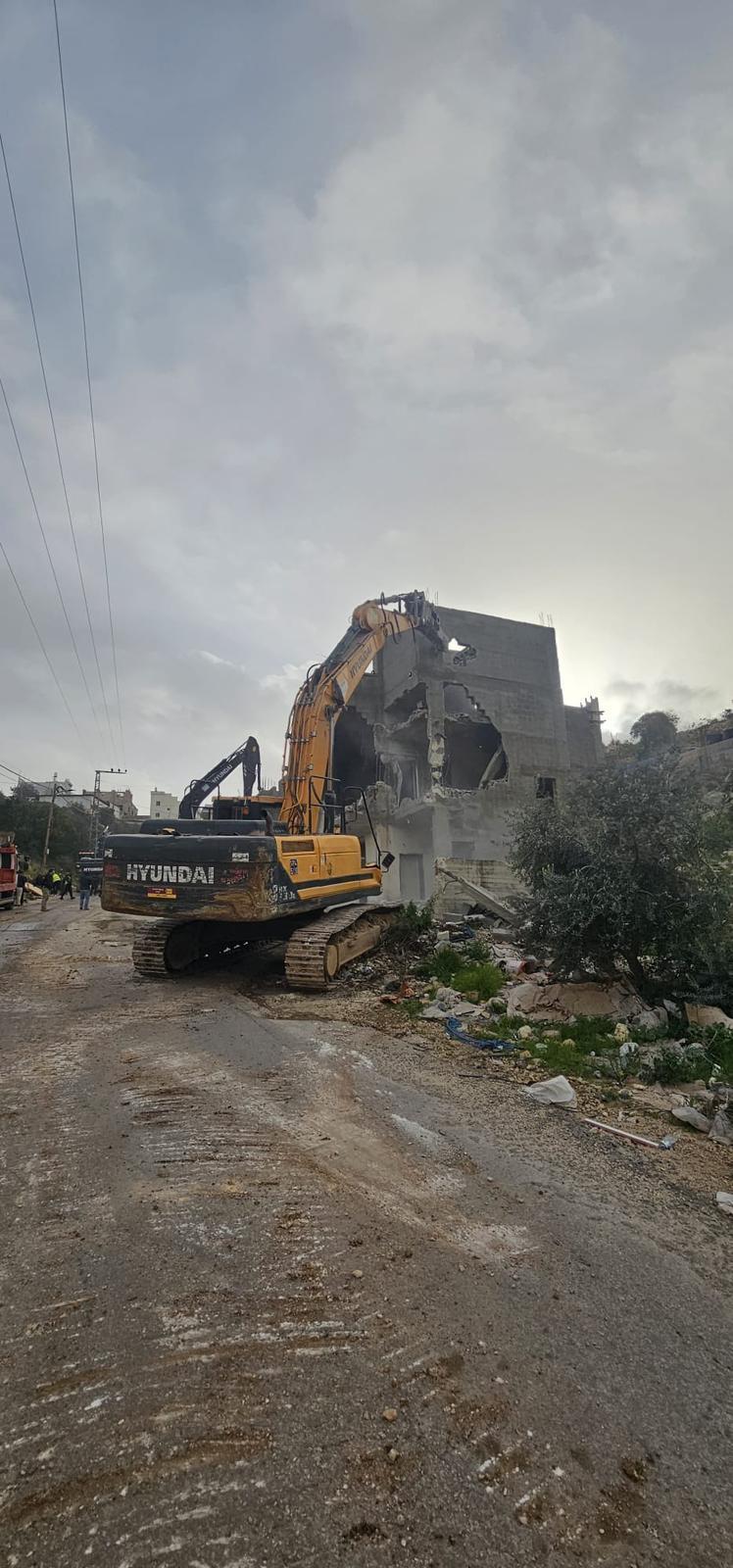 هدم 6 منازل في منطقة ريحان وبرطعة