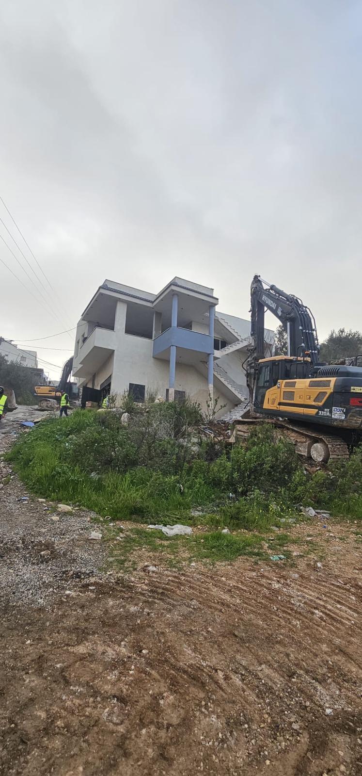 هدم 6 منازل في منطقة ريحان وبرطعة