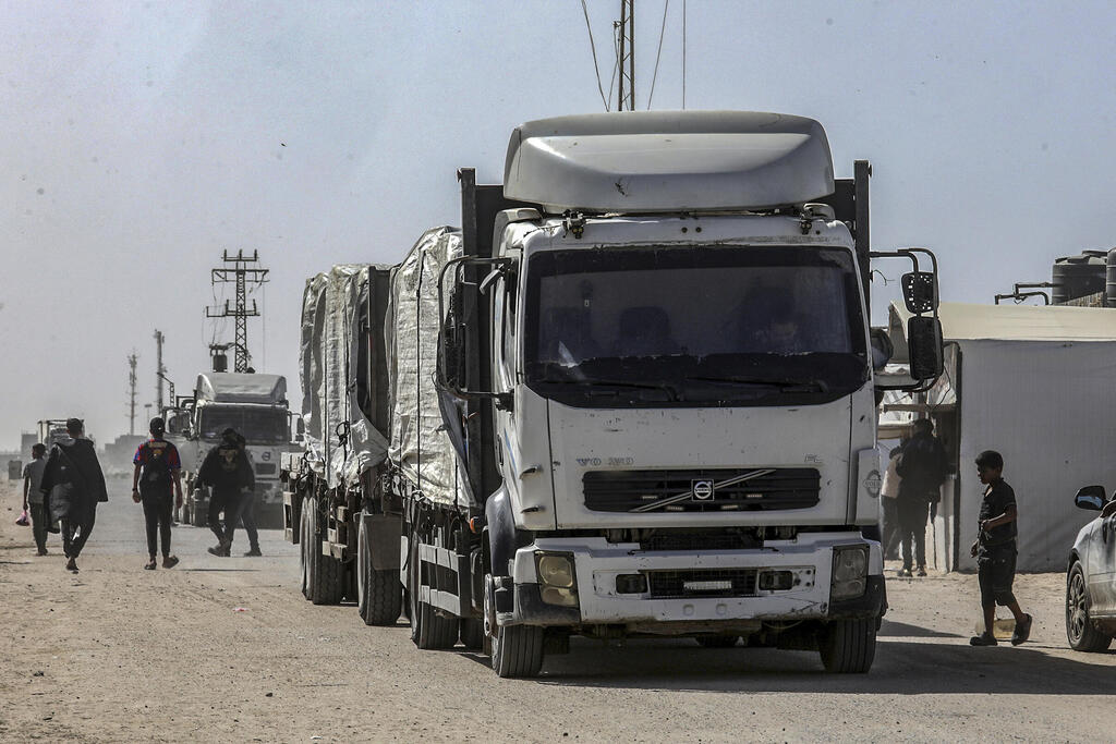 دخول المساعدات الإنسانية من معبر رفح 