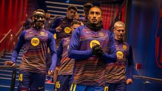 لاعبو نادي برشلونة 