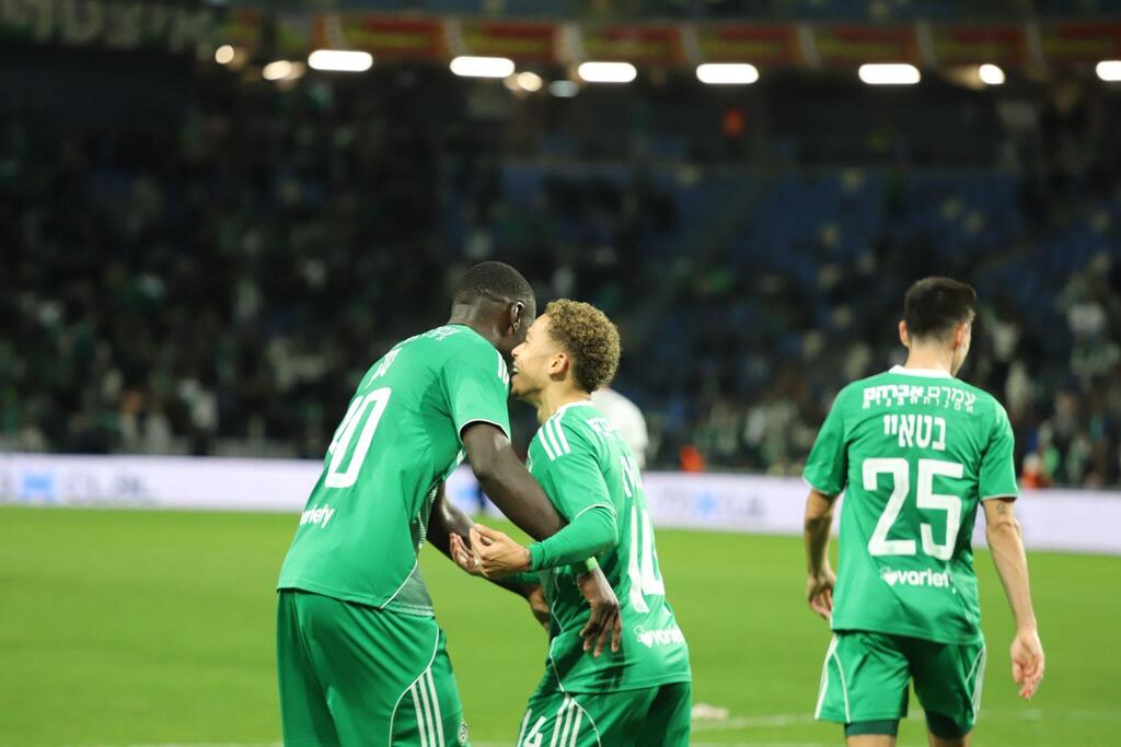 النادي الرياضي كفر قاسم يودّع كأس الدولة بعد الخسارة أمام مكابي حيفا (راديو الناس) النادي الرياضي كفر قاسم يودّع كأس الدولة بعد الخسارة أمام مكابي حيفا