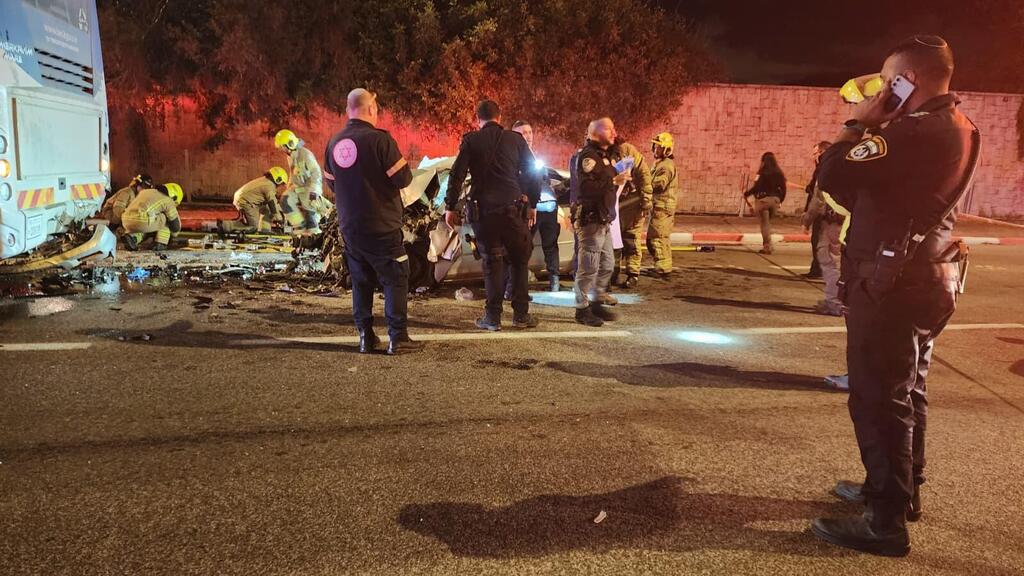 جريمة مروعة قرب الطيرة: مقتل 3 شبان في جريمة إطلاق نار