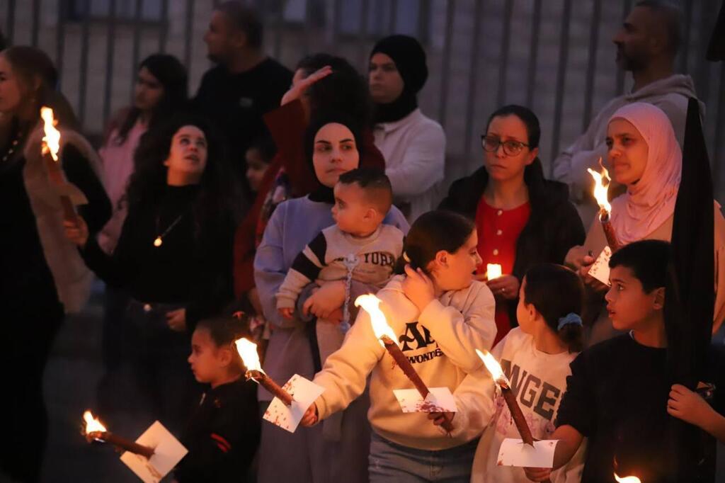 سخنين: مسيرة مشاعل حاشدة تجوب الشوارع رفضاً لجرائم العنف