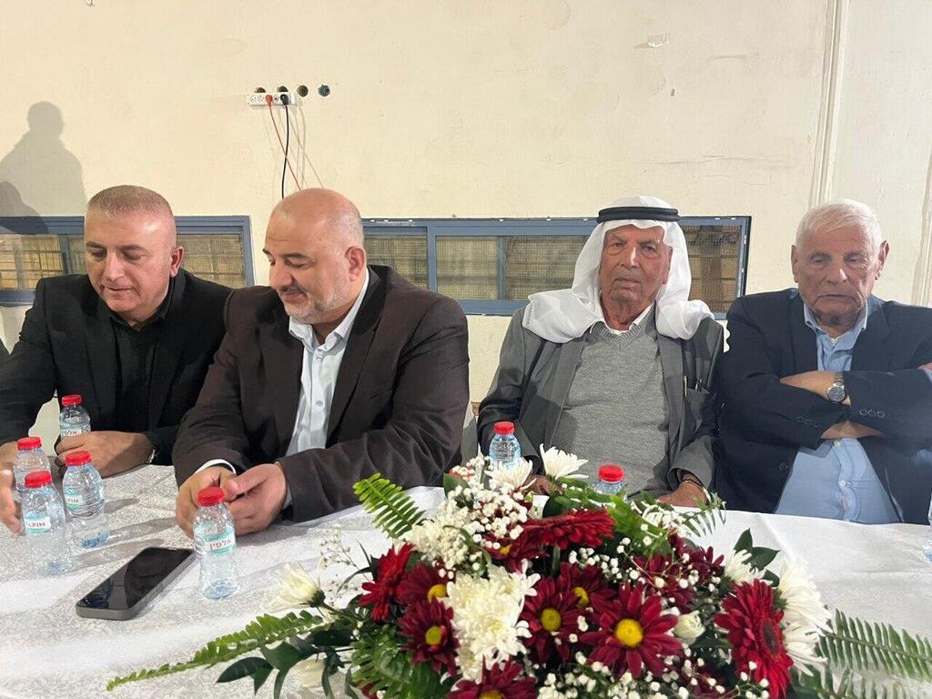 مراسم صلح تنهي خلافًا بين عائلتي كيال ورباح