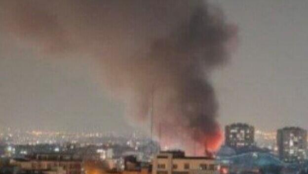 انفجار يربك طهران والسلطات تقول: "حريق في ورشة نجارة"