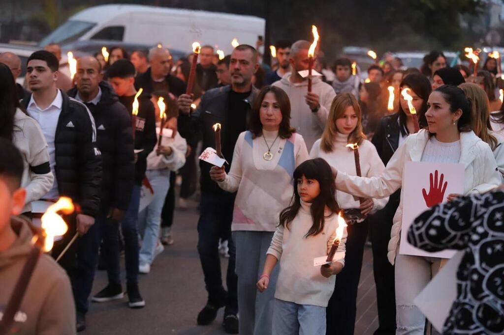 سخنين: مسيرة مشاعل حاشدة تجوب الشوارع رفضاً لجرائم العنف