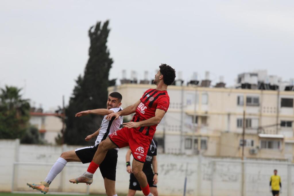 فوز بطعم الأمان: شباب طمرة يهزم طيرة الكرمل 2-0 