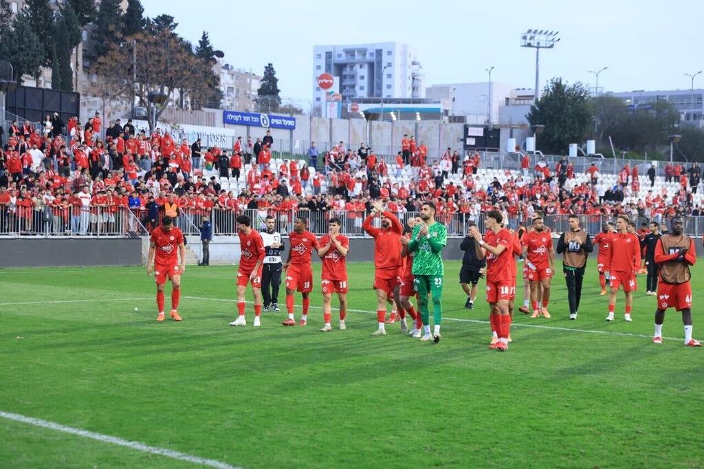 هبوعيل تل أبيب يشعل سباق القمة ويعبر بلدي طبريا بثنائية ثمينة (راديو الناس) هبوعيل تل أبيب يشعل سباق القمة ويعبر بلدي طبريا بثنائية ثمينة