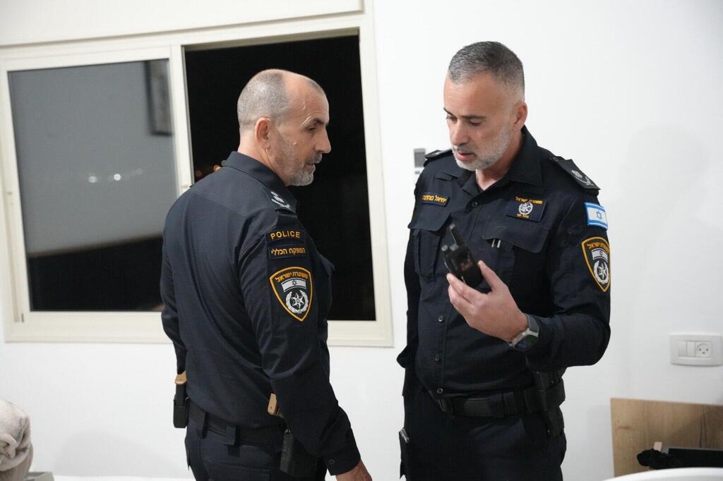 المفتش العام للشرطة يتفقد انتشار القوات في لواءي الشمال والساحل 