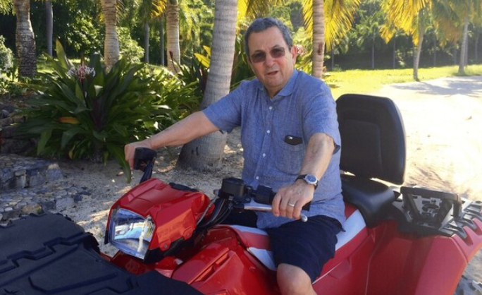 صور إيهود براك من ملفات إبستين