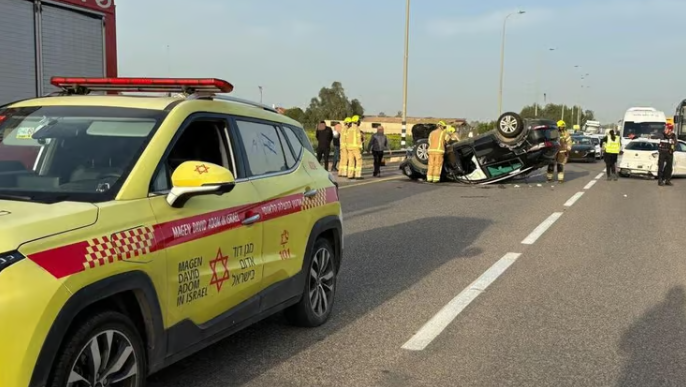 مصرع طفل دهسًا وإصابة 4 آخرين في حادث طرق بالنقب