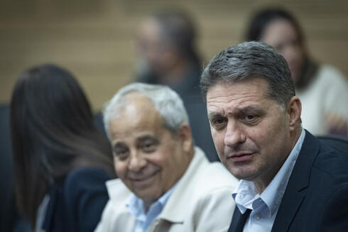 رئيس مركز الحكم المحلي حاييم بيباس