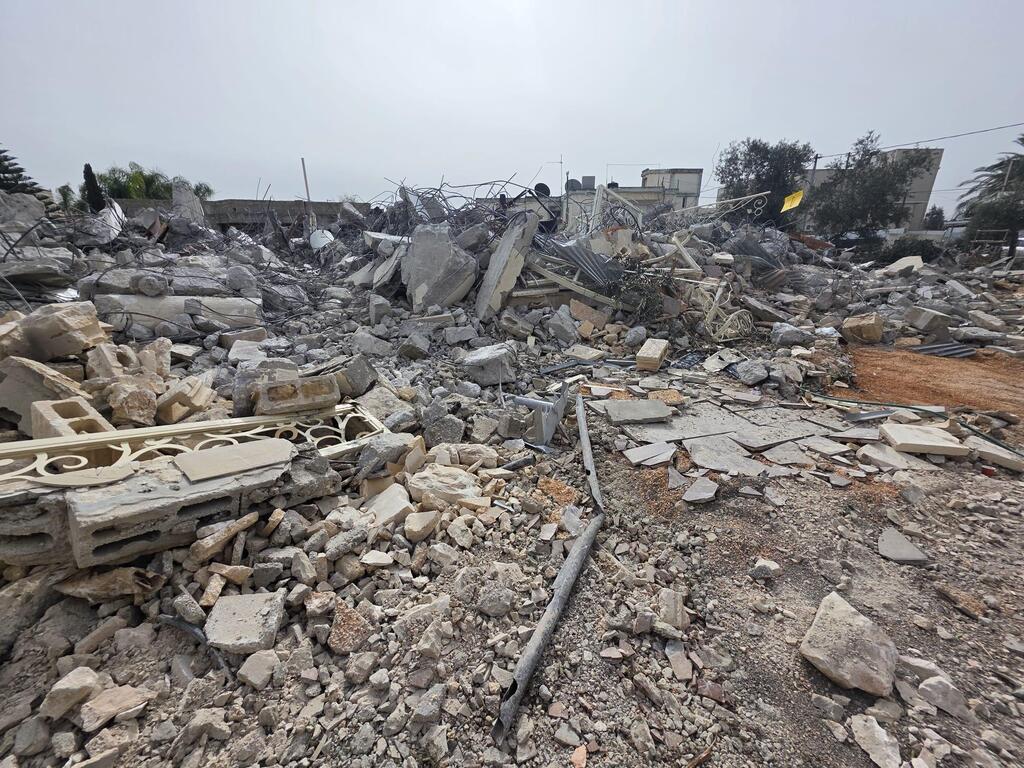 عملية الهدم في طوبا