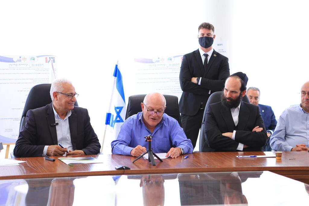 اتفاقية سقف تاريخية في سخنين: 4,660 وحدة سكنية جديدة واستثمار بقيمة 1.5 مليار شيكل لتطوير المدينة