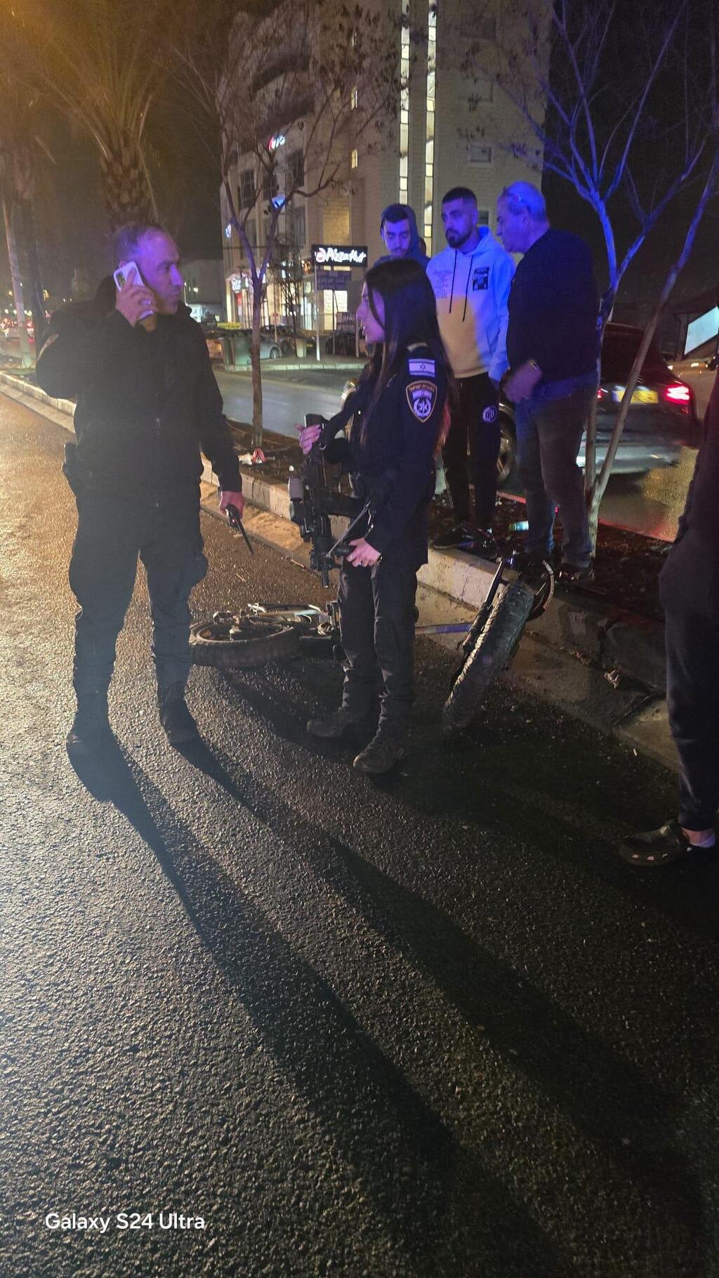 فتى من عرابة يرقد في المستشفى إثر حادث طرق والعائلة تتهم الشرطة بالتسبب بالحادث