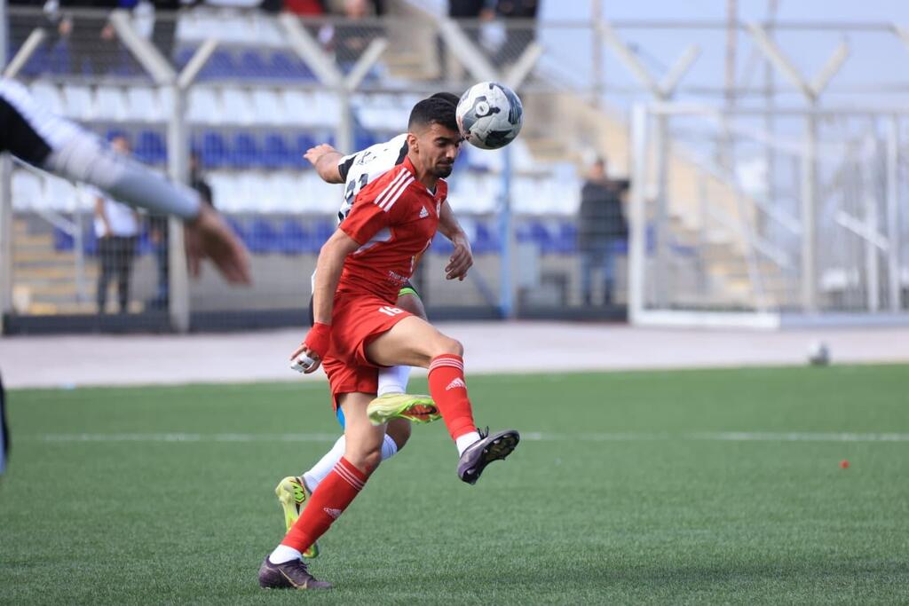 الطيرة يطارد أخاء الناصرة بثلاثية في طمرة (راديو الناس) الطيرة يطارد أخاء الناصرة بثلاثية في طمرة