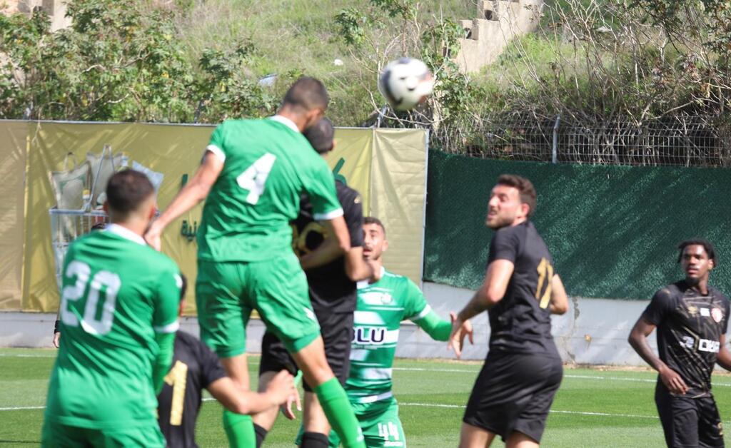 أخاء الناصرة يشعل القمة برباعية مدوية في شباك مجدال هعيمق ويؤكد زعامته للشمالية (راديو الناس) أخاء الناصرة يشعل القمة برباعية مدوية في شباك مجدال هعيمق ويؤكد زعامته للشمالية