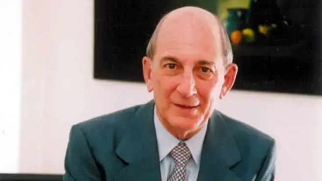 الملياردير تشارلز برونفمان