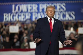 الرئيس الأمريكي دونالد ترامب