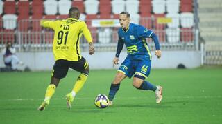 رباعية قاسية تُغرق مكابي الرينة وتُعقّد حسابات البقاء