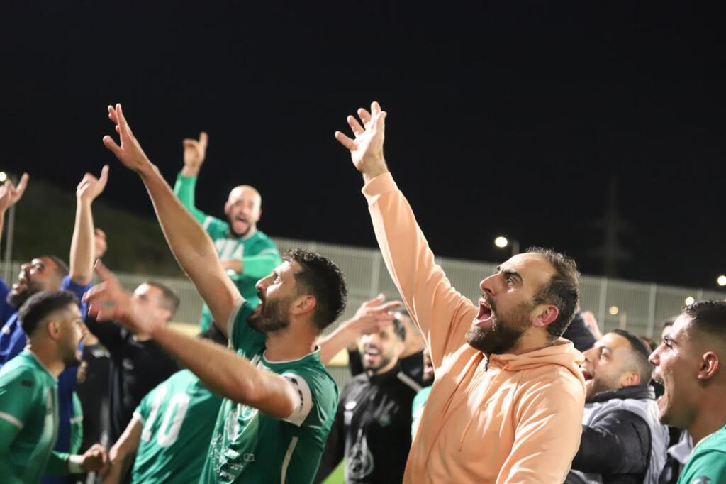 مكابي الجديدة المكر يُسقط المتصدر في عقر داره وأفراح عارمة في نهريا 