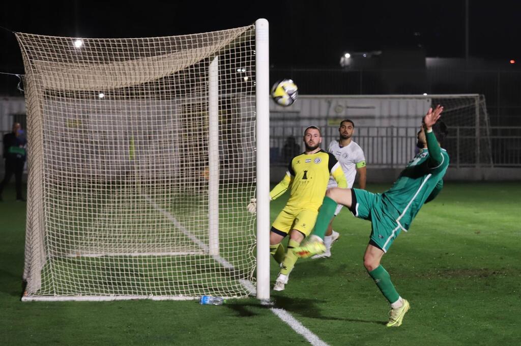 مكابي الجديدة المكر يُسقط المتصدر في عقر داره وأفراح عارمة في نهريا 