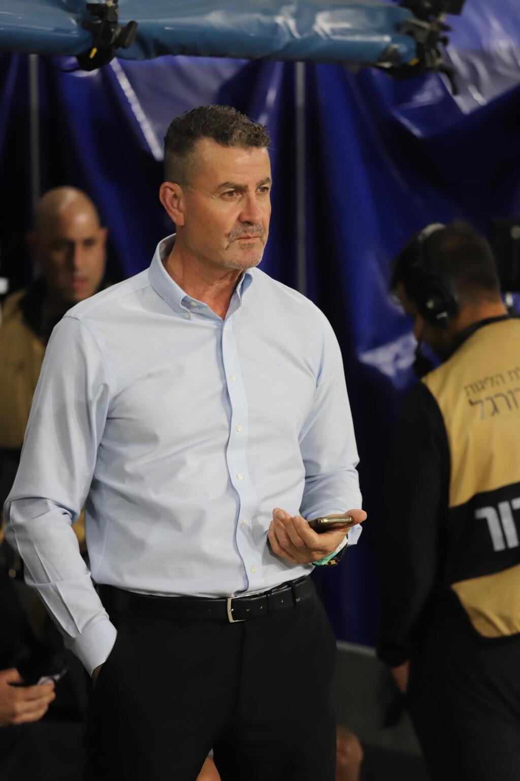 المتحدث باسم نادي اتحاد ابناء سخنين منذر خلايلة (راديو الناس) المتحدث باسم نادي اتحاد ابناء سخنين منذر خلايلة