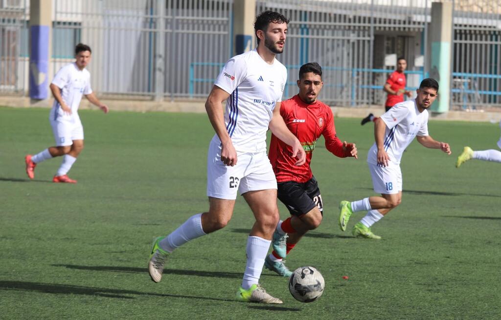 هبوعيل أم الفحم يتأهل إلى نهائي كأس المناطق بفوز مستحق على نافيه شأنان