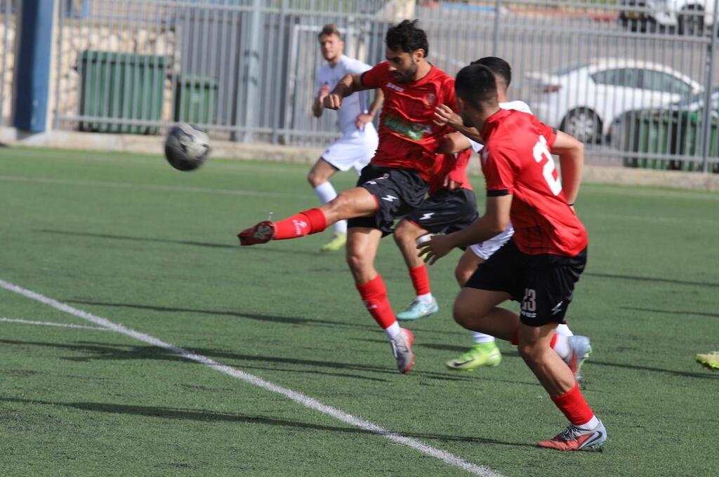 هبوعيل أم الفحم يتأهل إلى نهائي كأس المناطق بفوز مستحق على نافيه شأنان