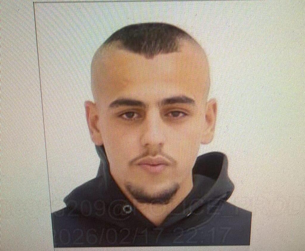 الشرطة تطلب من الجمهور المساعدة في أعمال البحث عن الشاب المفقود عبد الرحمن كبها 