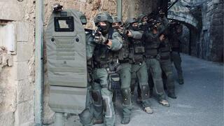 الشرطة والجيش: اعتقال خلية يُشتبه بانتمائها لتنظيم "داعش" في أريحا 