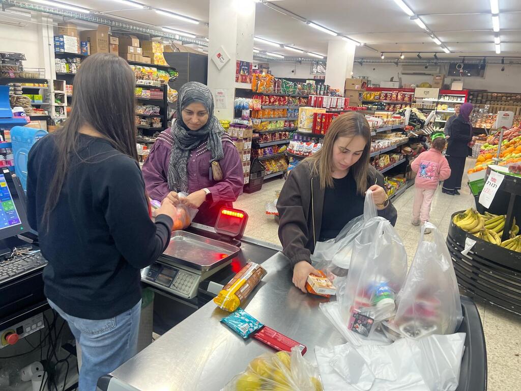 وادي عارة تتلألأ بأنوار رمضان (راديو الناس) وادي عارة تتلألأ بأنوار رمضان