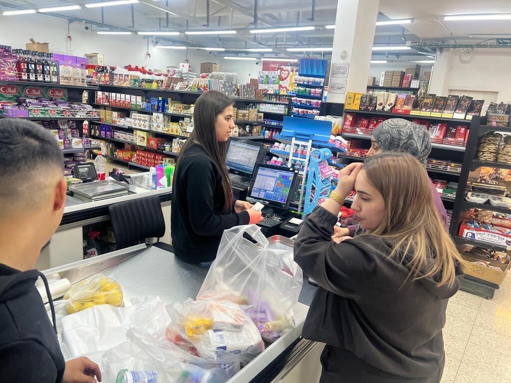 وادي عارة تتلألأ بأنوار رمضان (راديو الناس) وادي عارة تتلألأ بأنوار رمضان