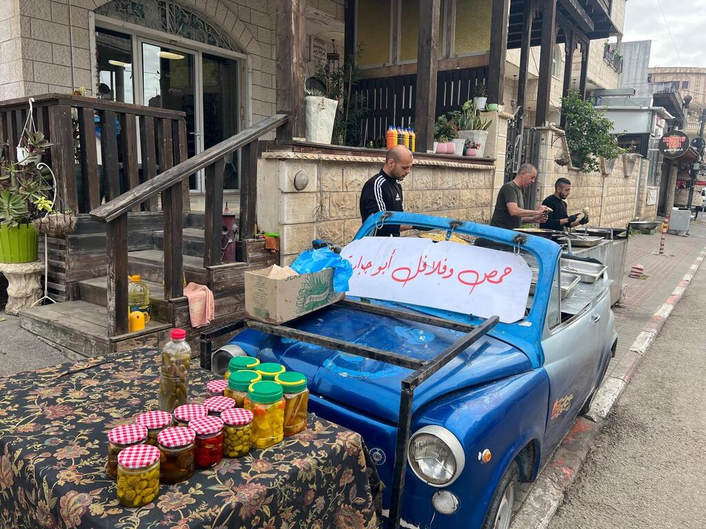 ليالي رمضان تنبض بالحياة في الطيبة والطيرة وقلنسوة