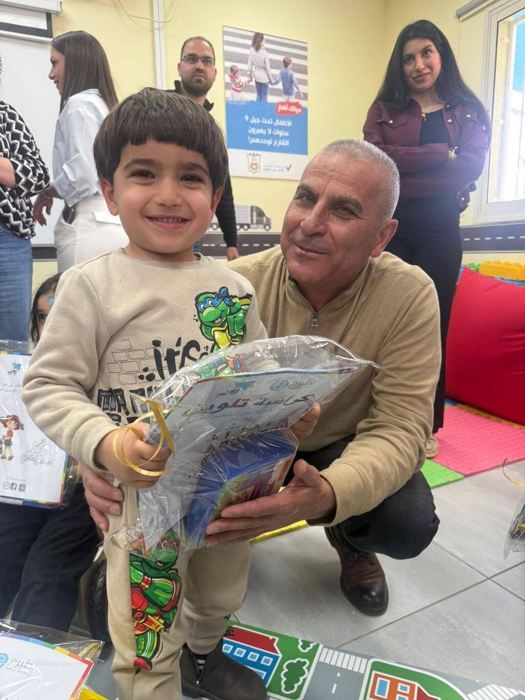 بلدية عرابة تفتتح أول غرفة ألعاب لتعزيز الأمان على الطرق في الشمال