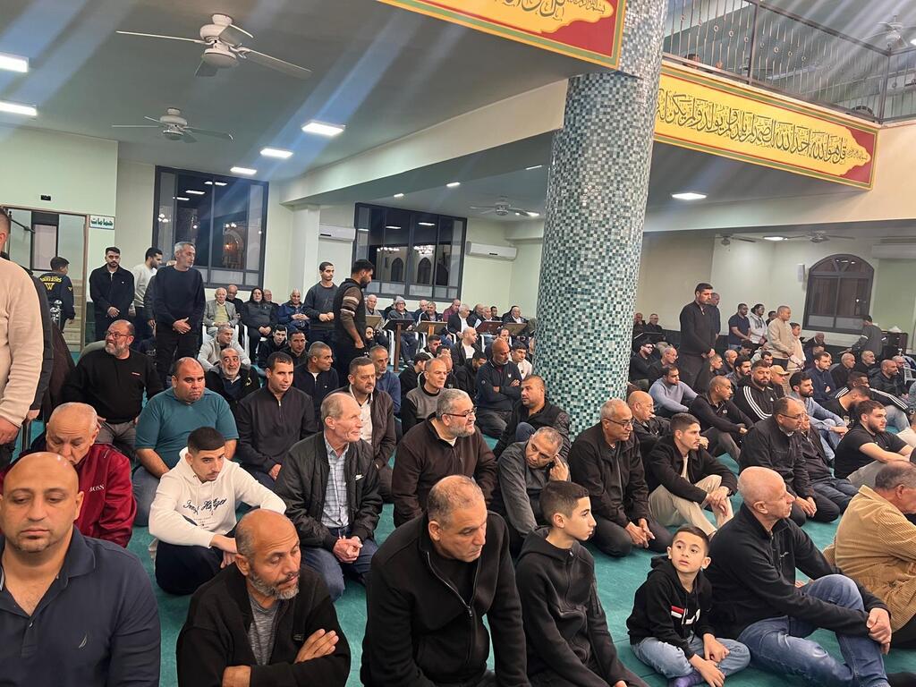 كفرقرع تشهد حضورًا واسعًا في صلاة التراويح بمسجد الحوارنة