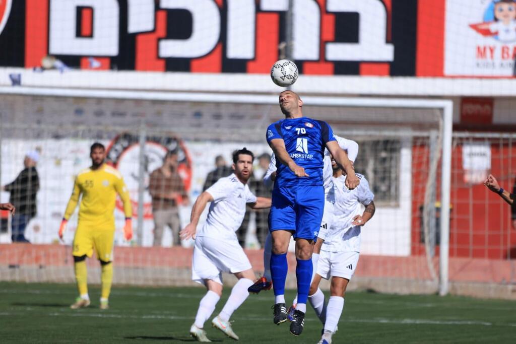 هبوعيل يركا يكتسح مكابي معالوت برباعية (راديو الناس) هبوعيل يركا يكتسح مكابي معالوت برباعية