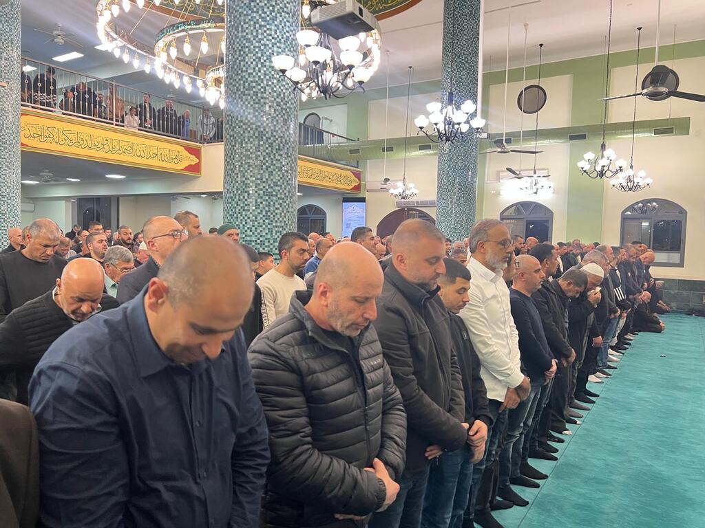 كفرقرع تشهد حضورًا واسعًا في صلاة التراويح بمسجد الحوارنة