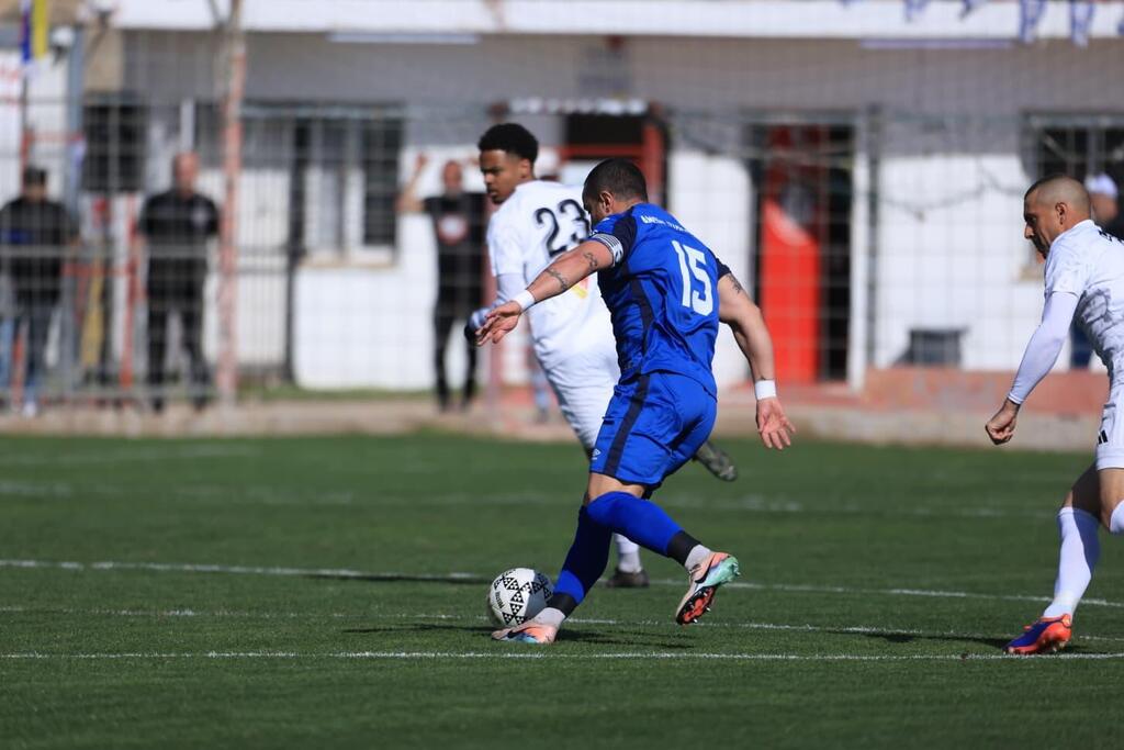 هبوعيل يركا يكتسح مكابي معالوت برباعية (راديو الناس) هبوعيل يركا يكتسح مكابي معالوت برباعية