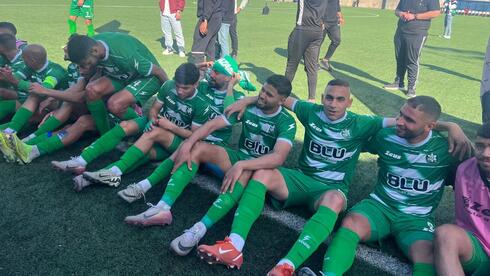 أخاء الناصرة يُحكم قبضته على الصدارة بثلاثية في باقة