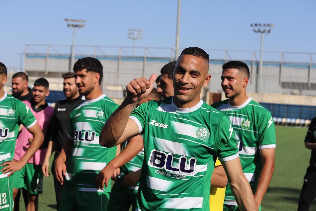 أخاء الناصرة يُحكم قبضته على الصدارة بثلاثية في باقة