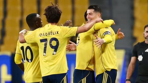 النصر يتصدر بقيادة الأسطورة كريستيانو رونالدو