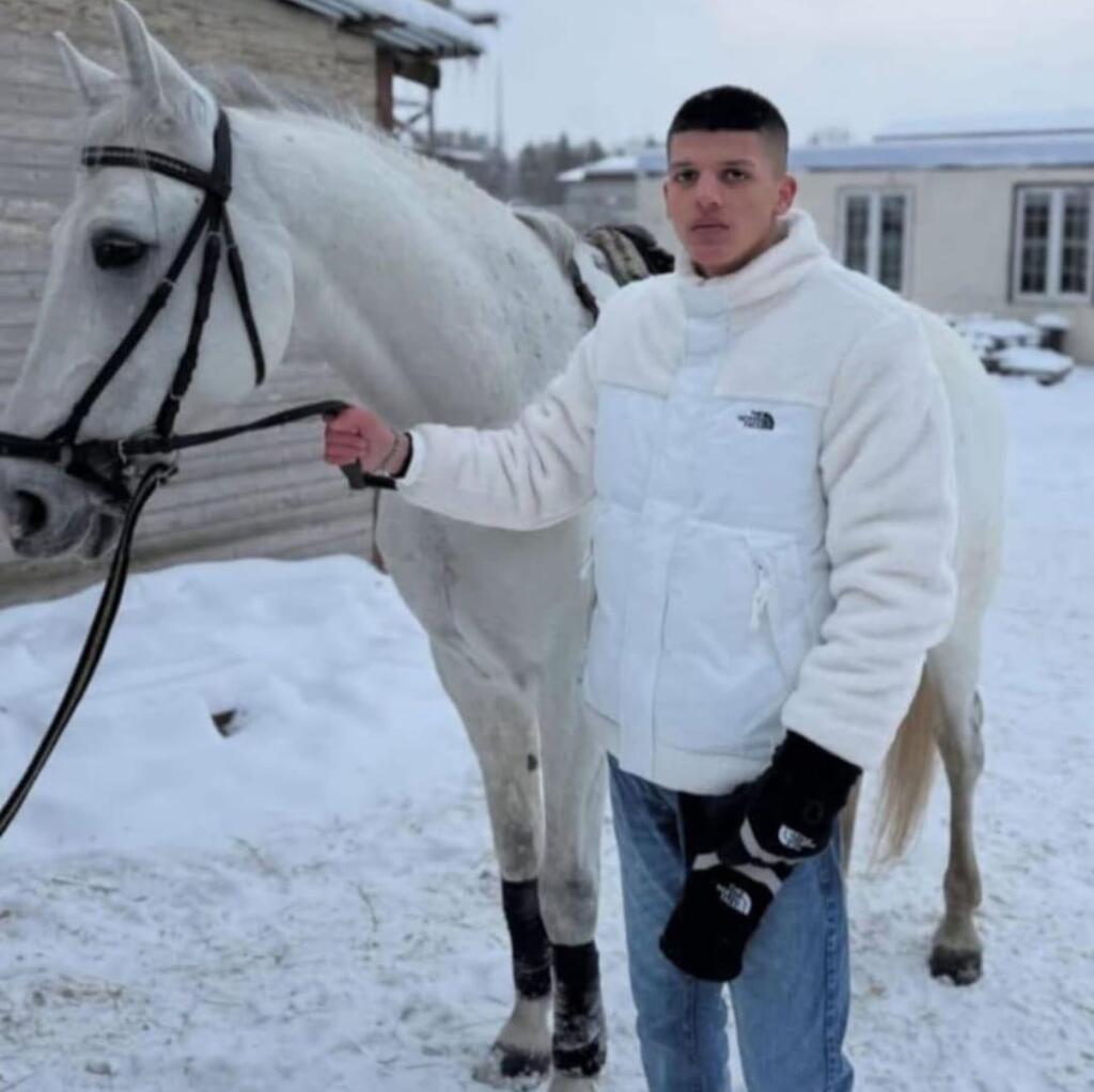 الفتى ورد سعدي 