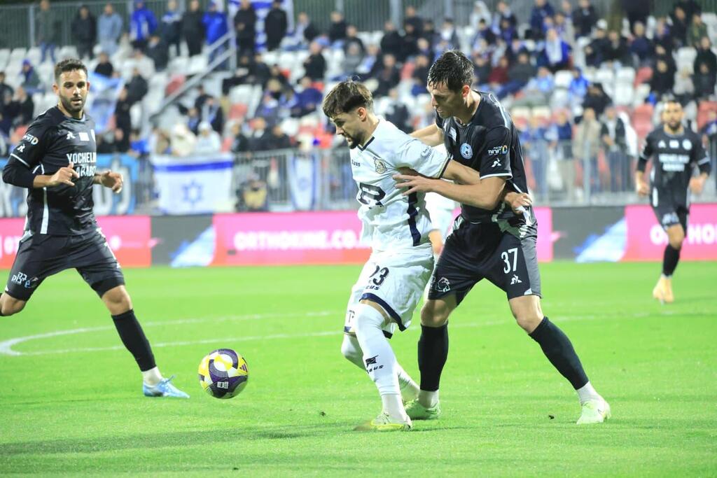 هدف قاتل بالدقيقة 94 يُسقط الرينة ويُنعش آمال بلدي طبريا