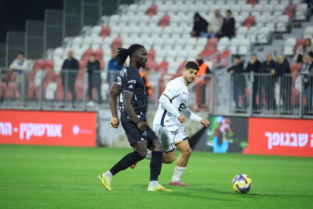 هدف قاتل بالدقيقة 94 يُسقط الرينة ويُنعش آمال بلدي طبريا